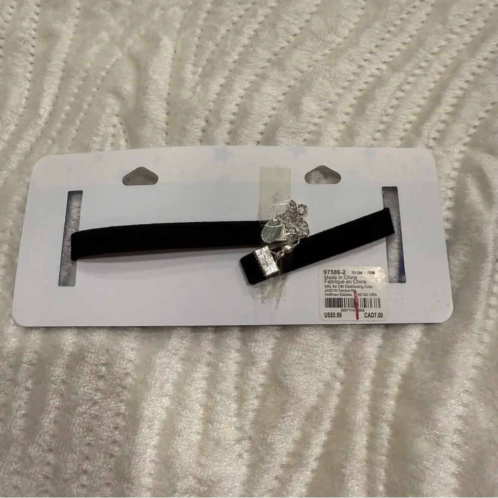 10 for $10 Claire's Black Choker with Flag Charm